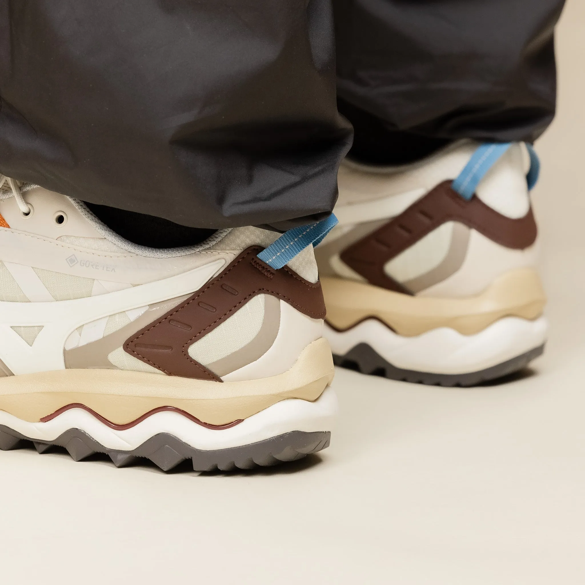 Mizuno - Wave Mujin TL Gore-Tex - Summer Sand / Pristine / Chicory