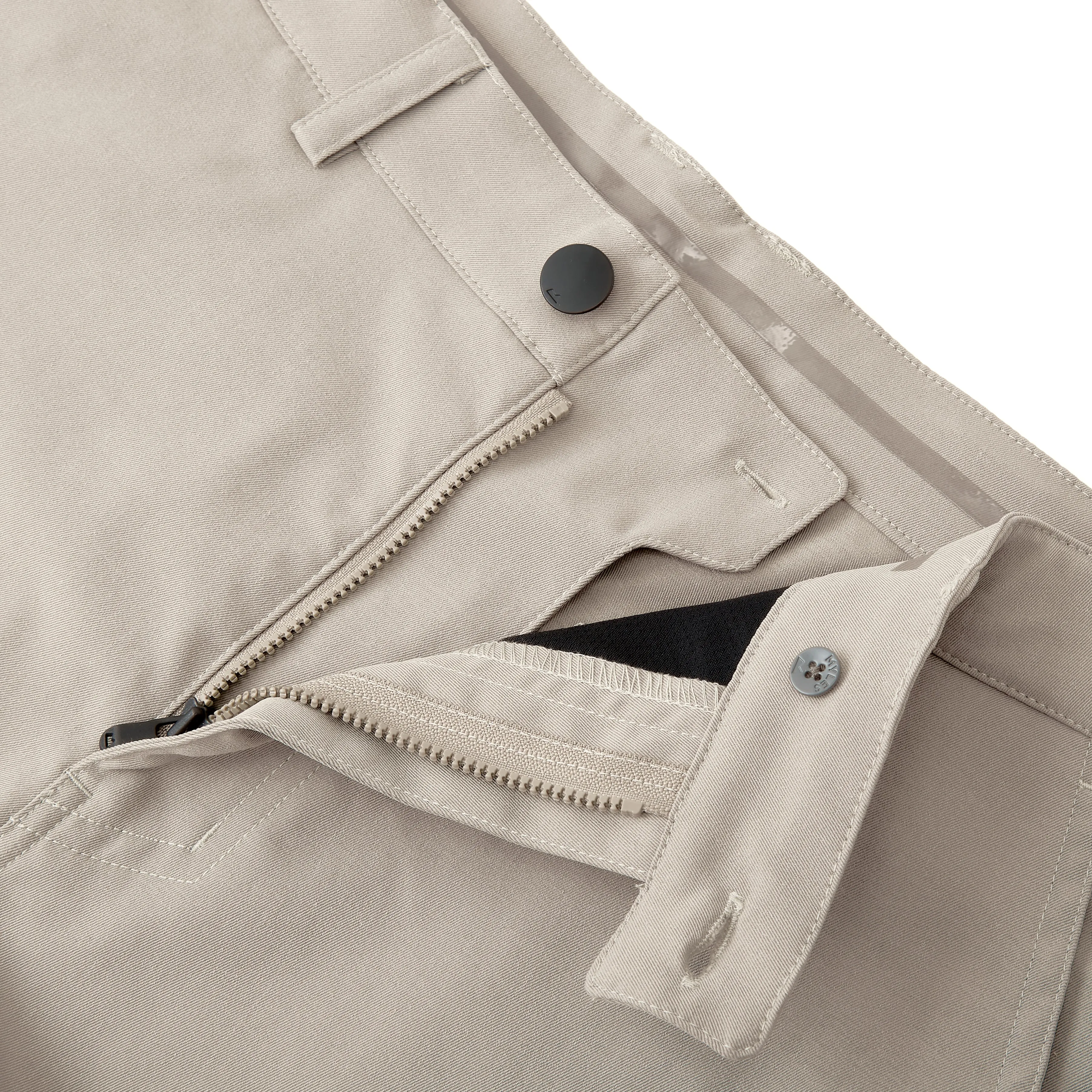 Tour Short in Khaki